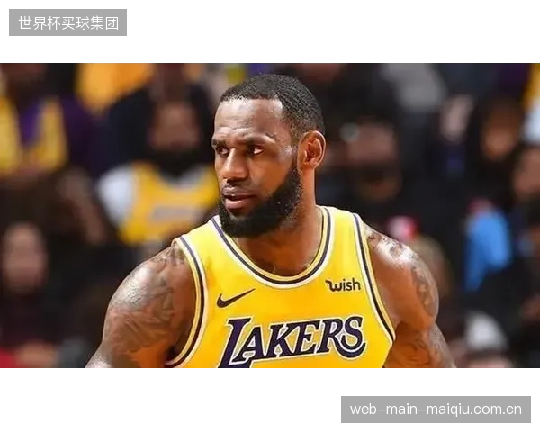 快速的攻防转换节奏是墨西哥队的核心优势,中场拦截是关键起点。 快速的攻防转换节奏是墨西哥队的核心优势,中场拦截是关键起点。